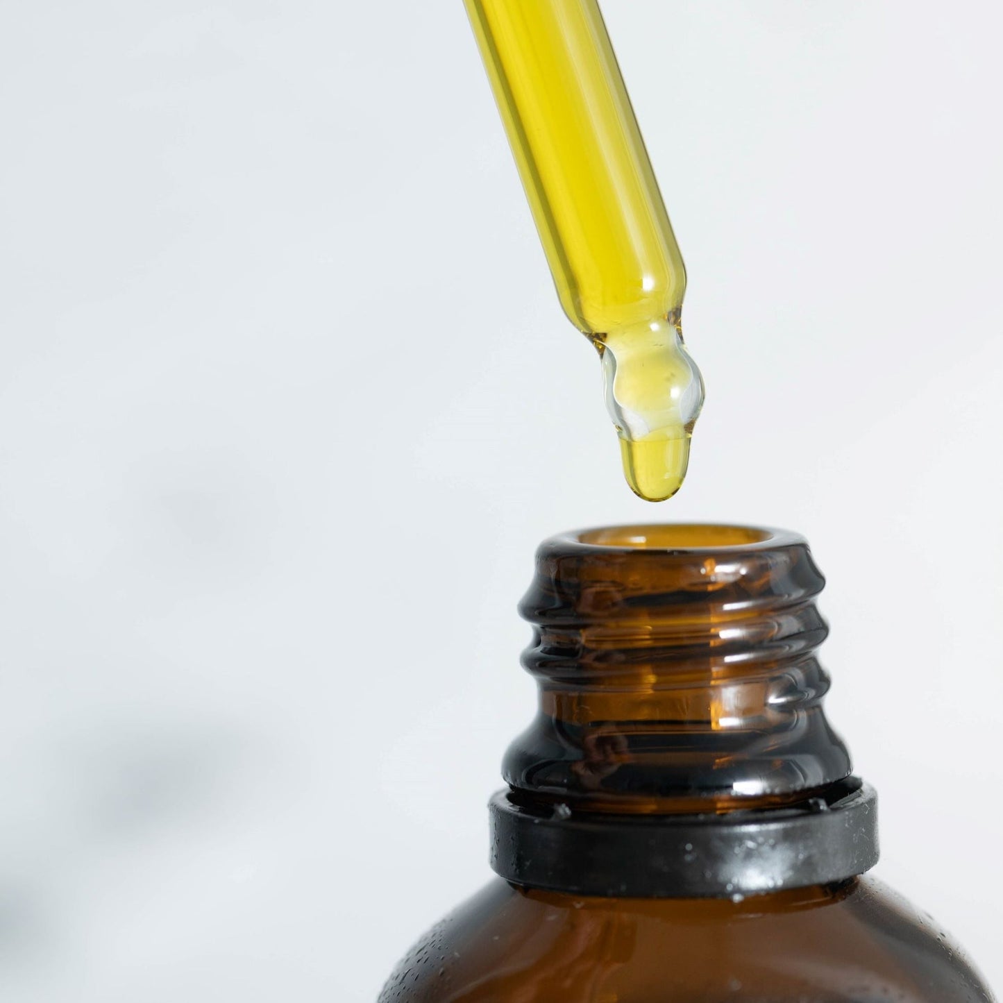 AURA  Natural Hydrating face Serum